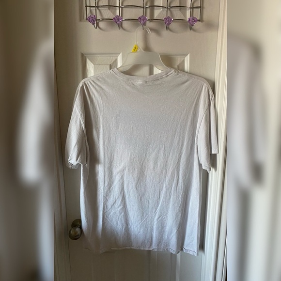 Blockbuster Be Kind. Rewind. Graphic Tee - Picture 2 of 3